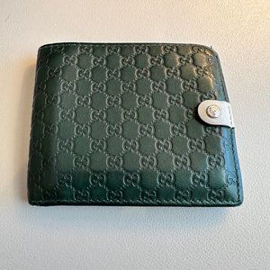 Gucci "GG" leather Wallet